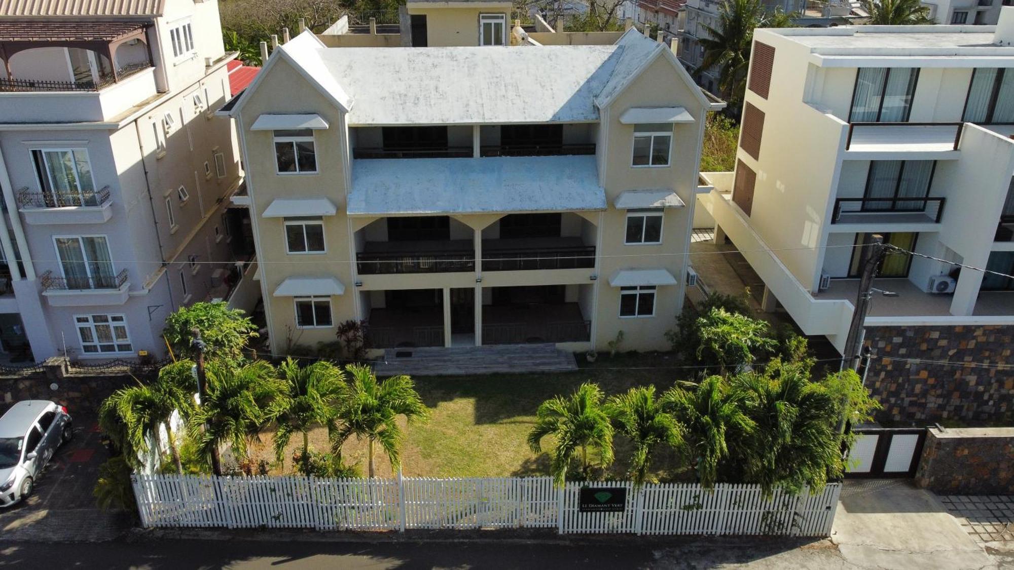 Le Diamant Vert Apartments @ Mont Choisy ภายนอก รูปภาพ